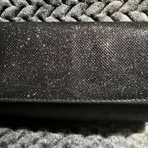 Sparkling La Regale Black Clutch